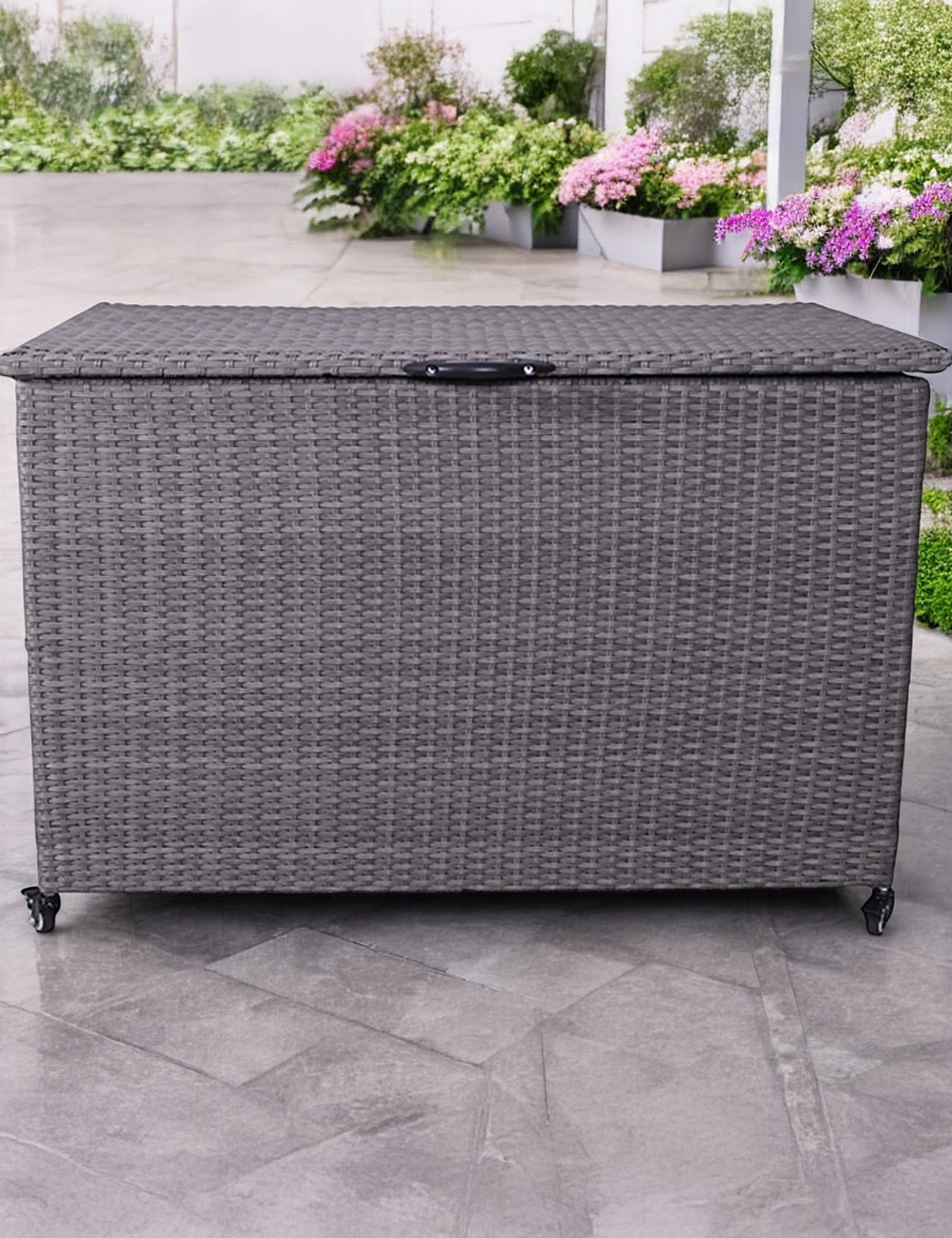 Rattan garden storage box with lid in light grey weather-resistant wicker