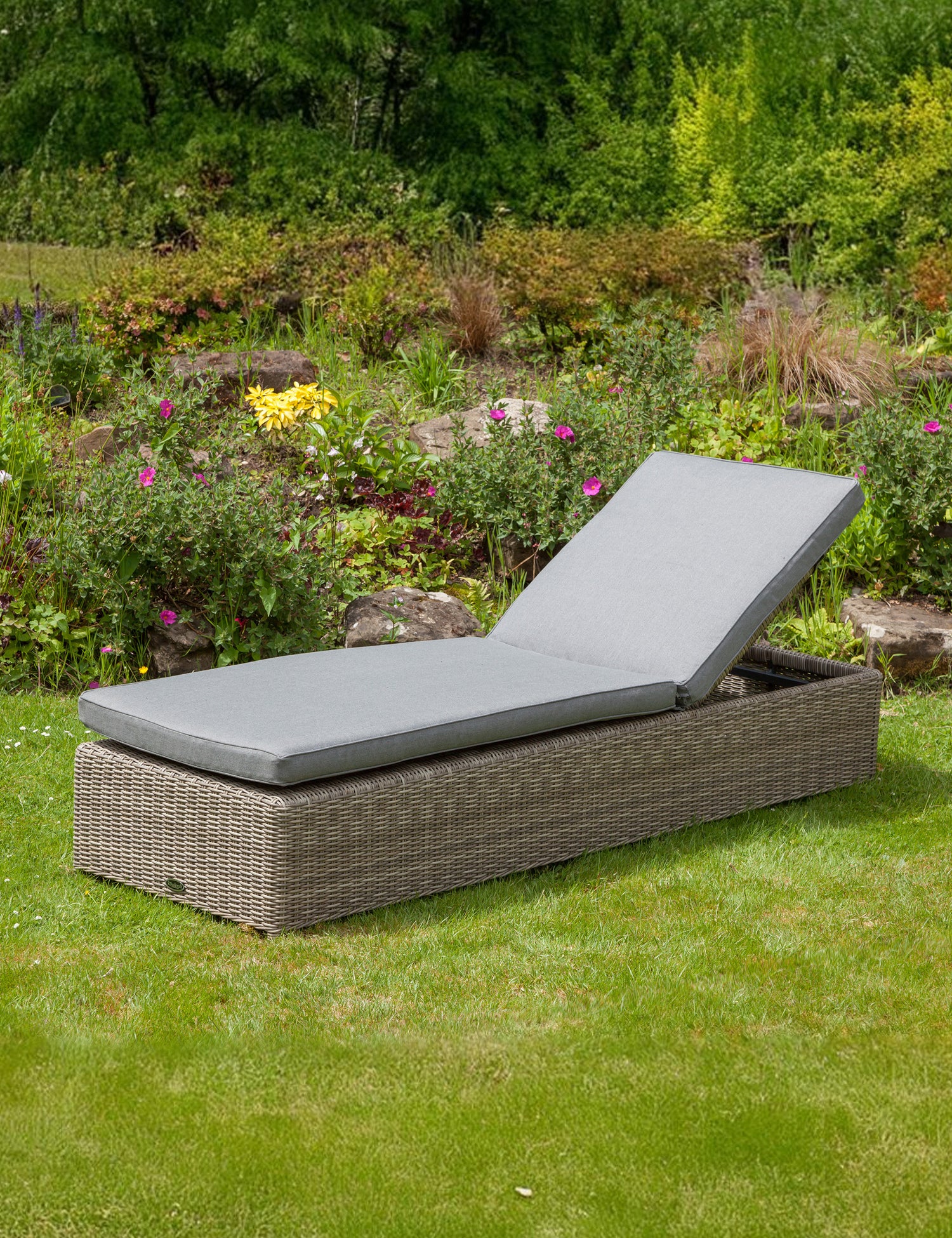 Wentworth Sun Lounger