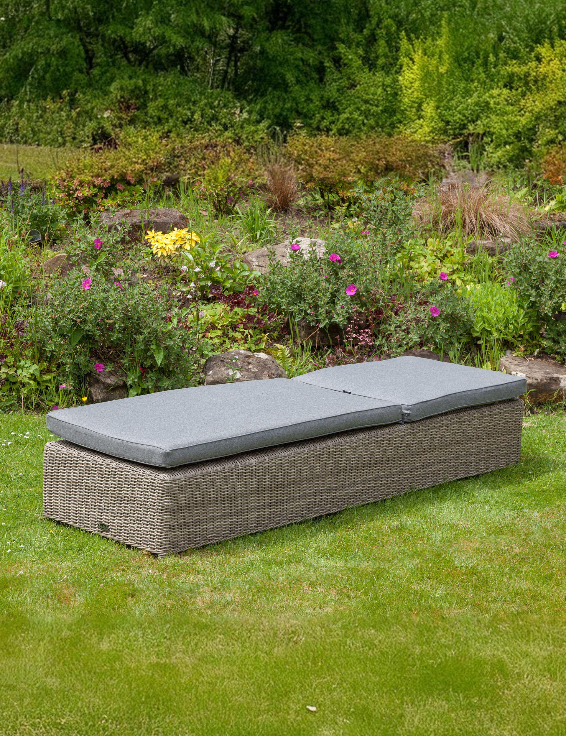 Wentworth Sun Lounger