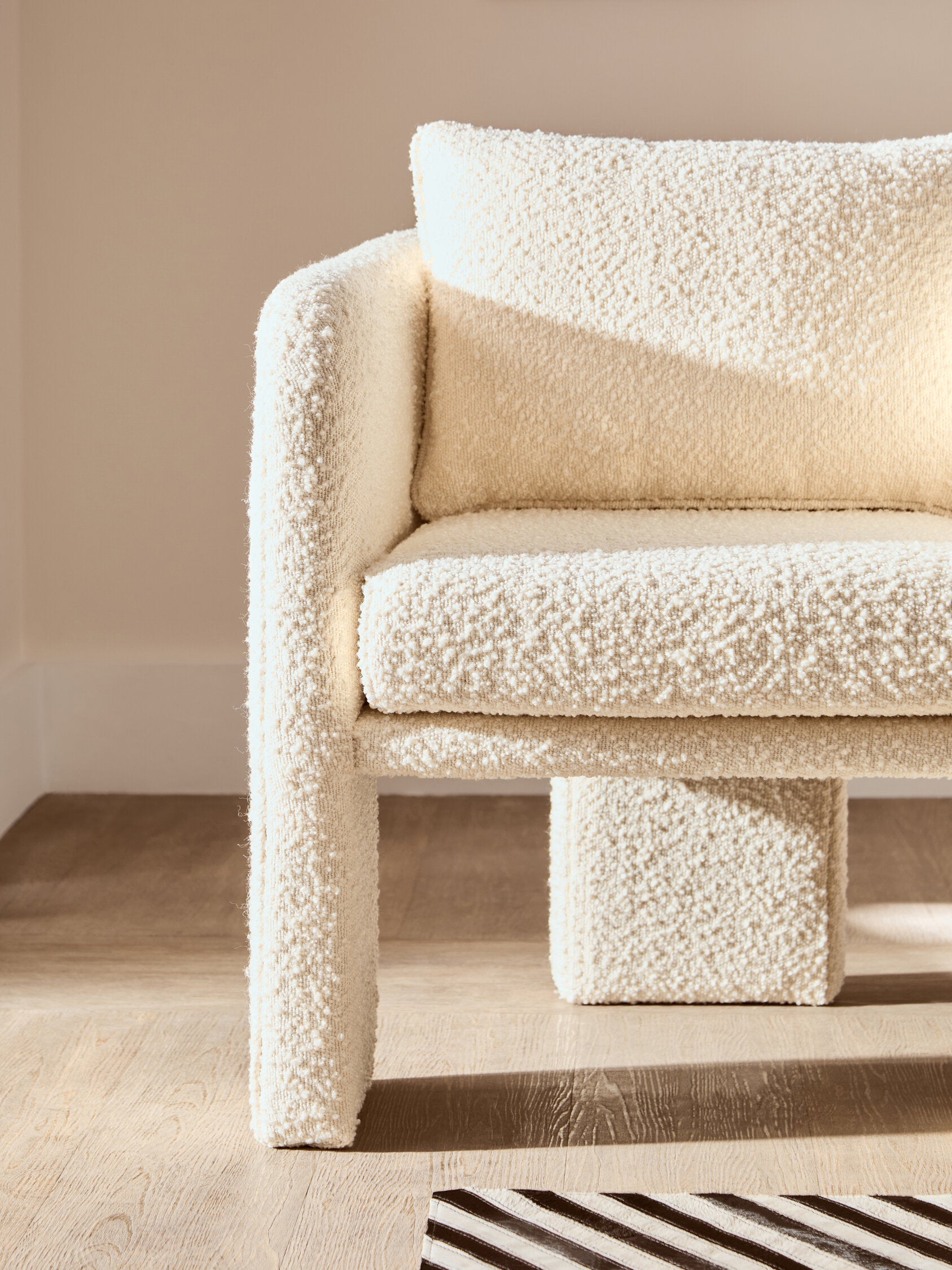 Image of Ozzero Ivory Boucle Curved Armchair