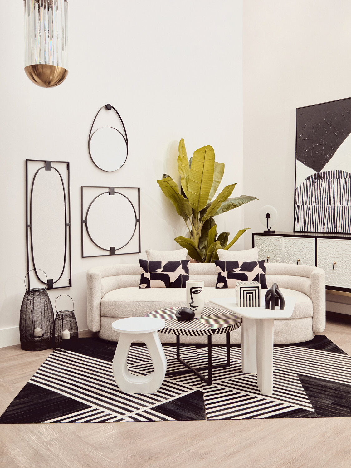 Image of Astratto Black and White Abstract Hand Painted Wall Art - Lifestyle