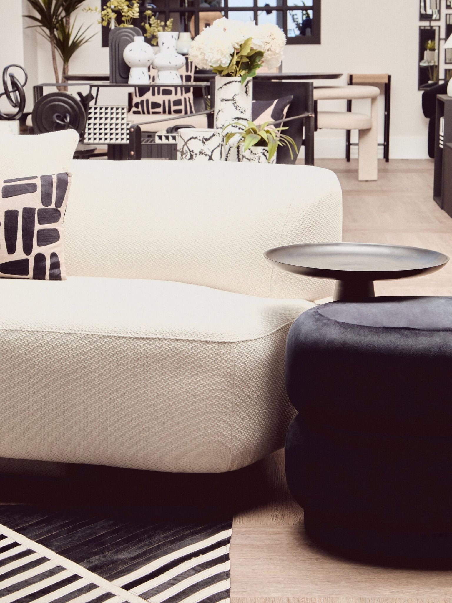 Image of Ozzano Cream Linen 3 Seater Sofa