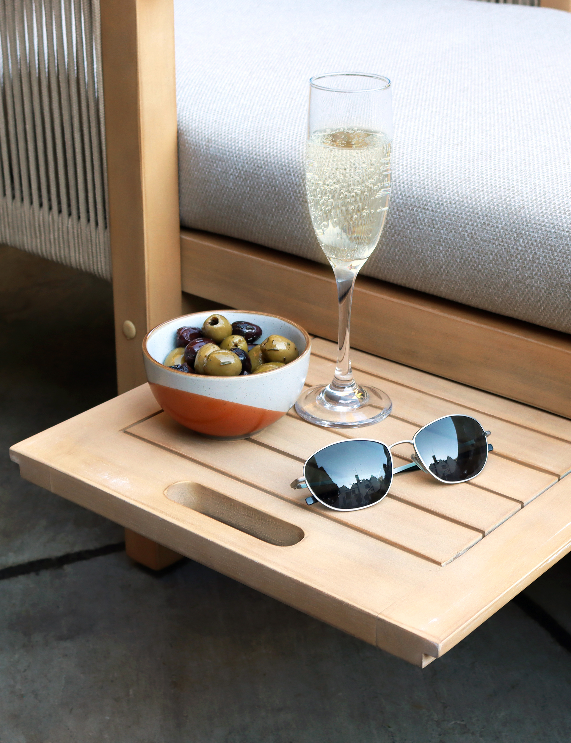 Roma Rope Sun Lounger with Pull-out Side Table