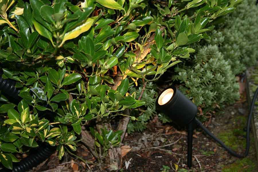 Image of Hunza Adjustable Spike Spot Pure LED (Series Circuit) - IP66