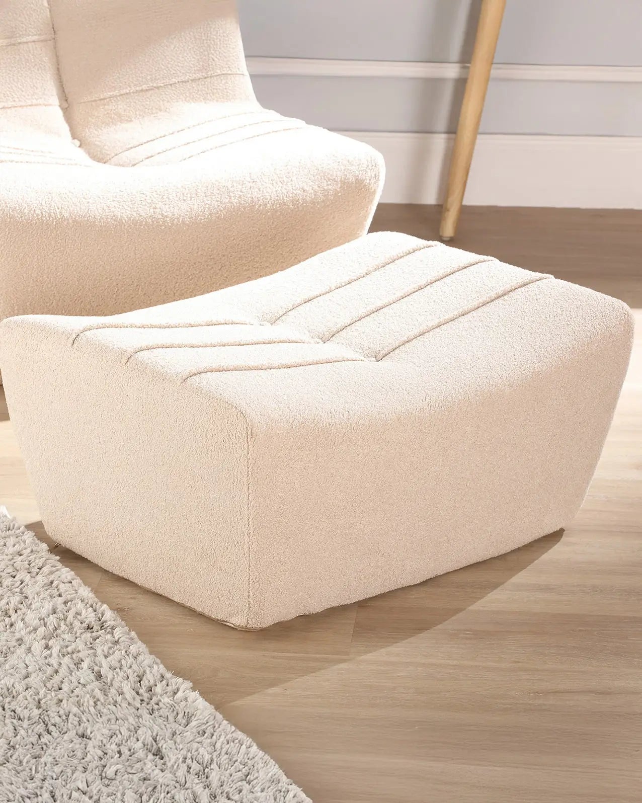 Arlo Vanilla Boucle Footstool