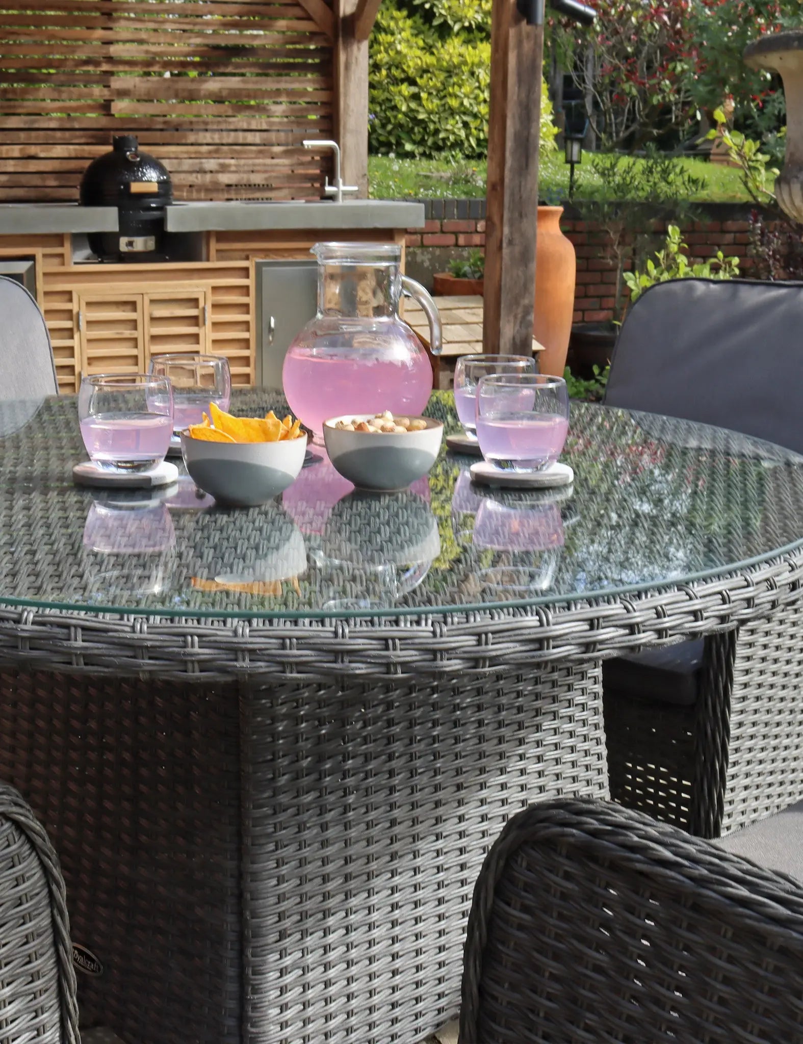 Paris 4 Seater Imperial Round Dining Set