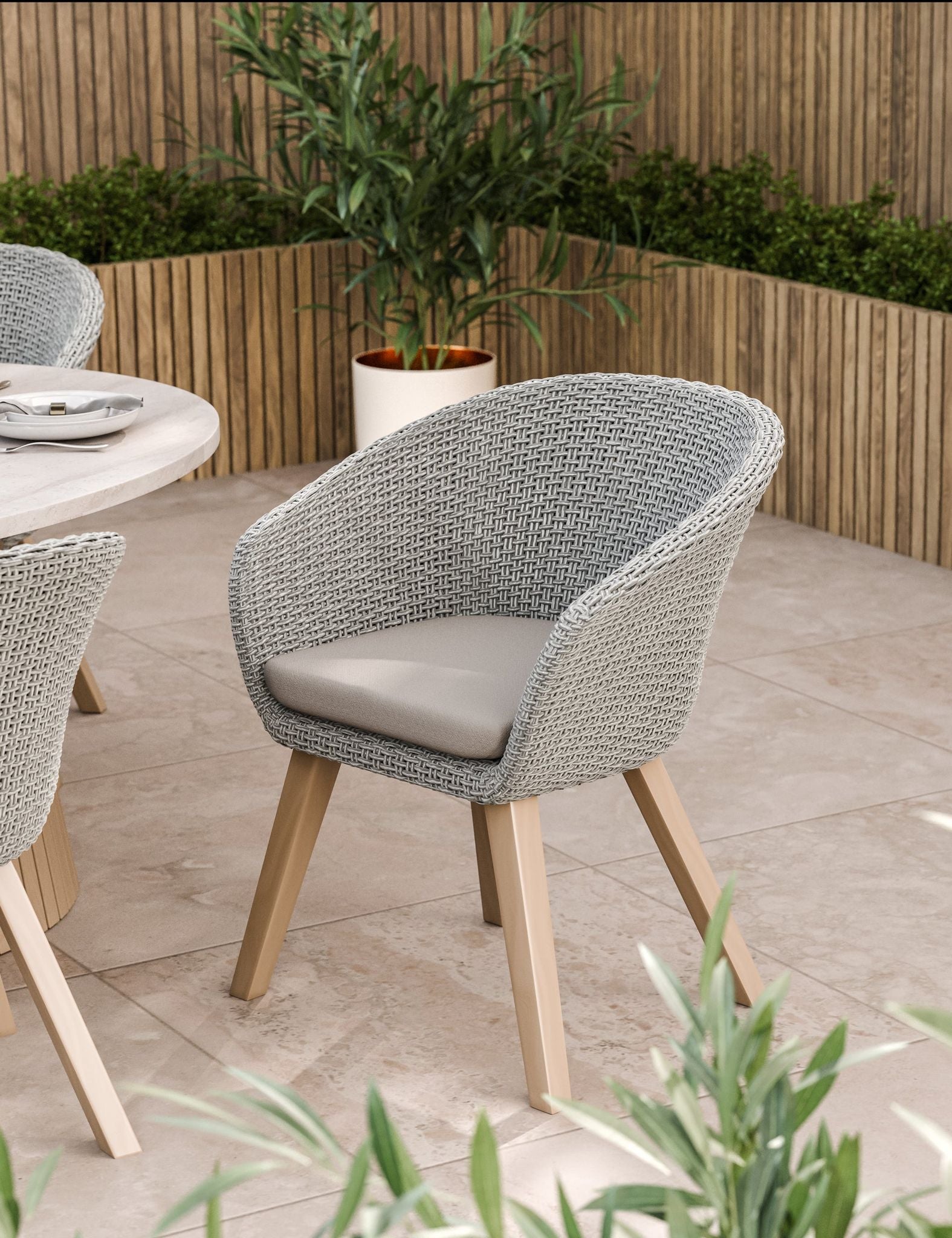 Saturn 6 Seater Ellipse D Conical Dining Set with Sol Dining Chairs