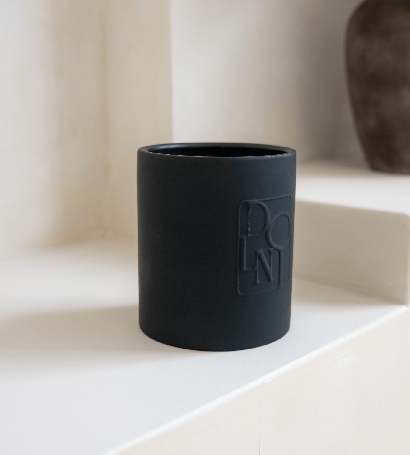 Image of Dolni XL Tuberose & Sandalwood Candle
