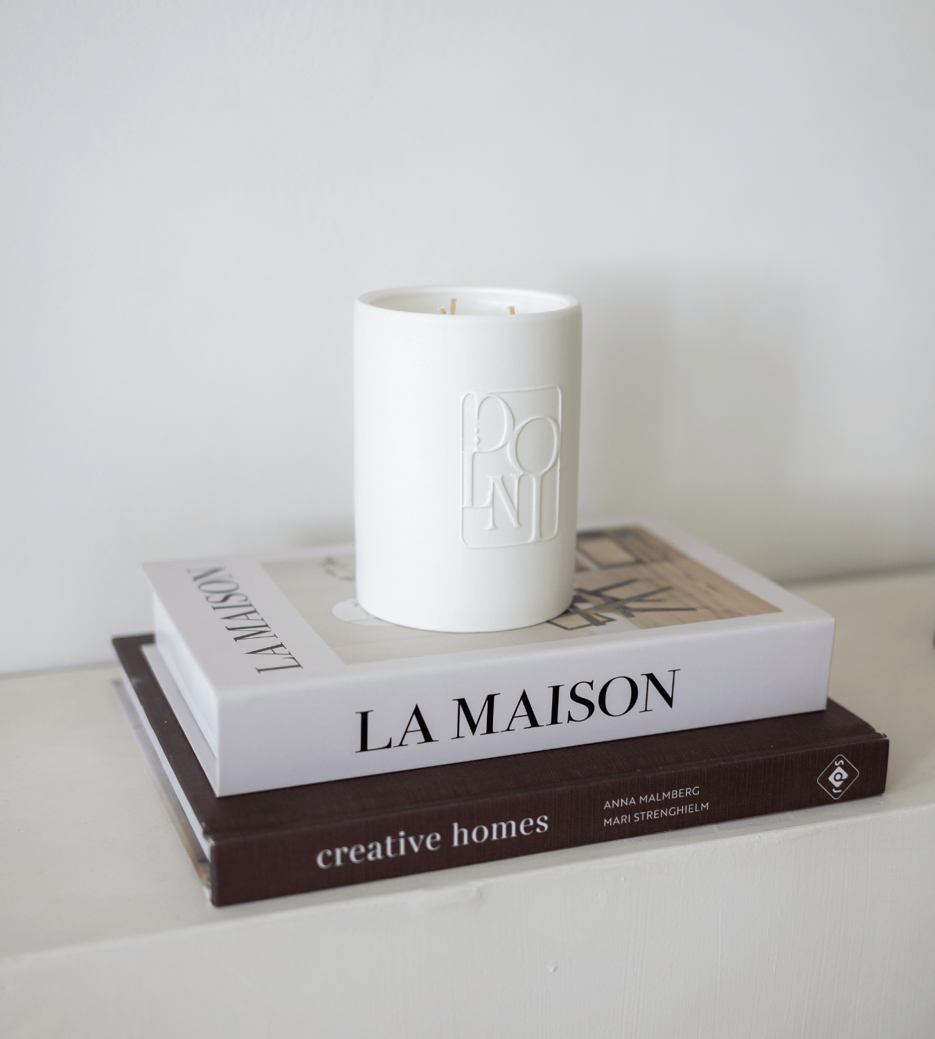 Image of Dolni Large Amber & Patchouli Candle