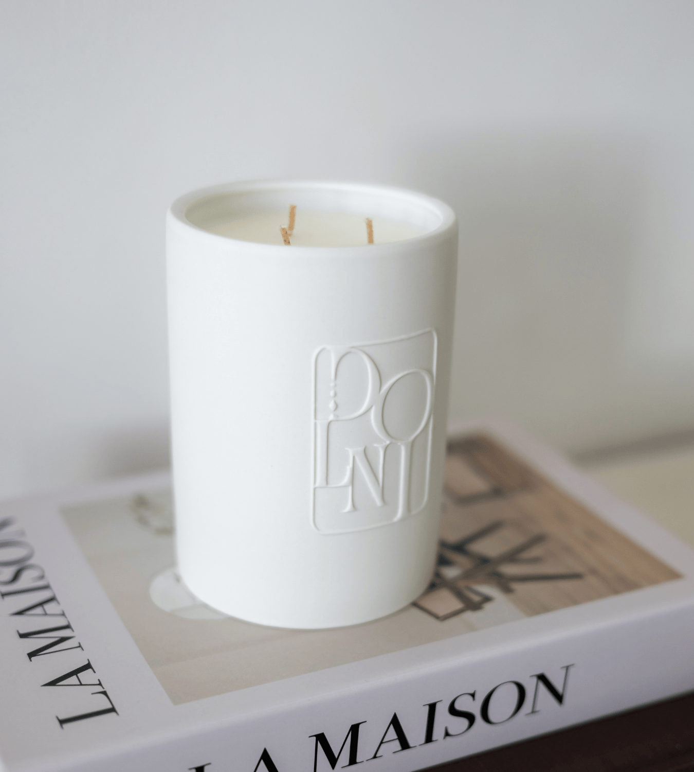 Image of Dolni Large Amber & Patchouli Candle