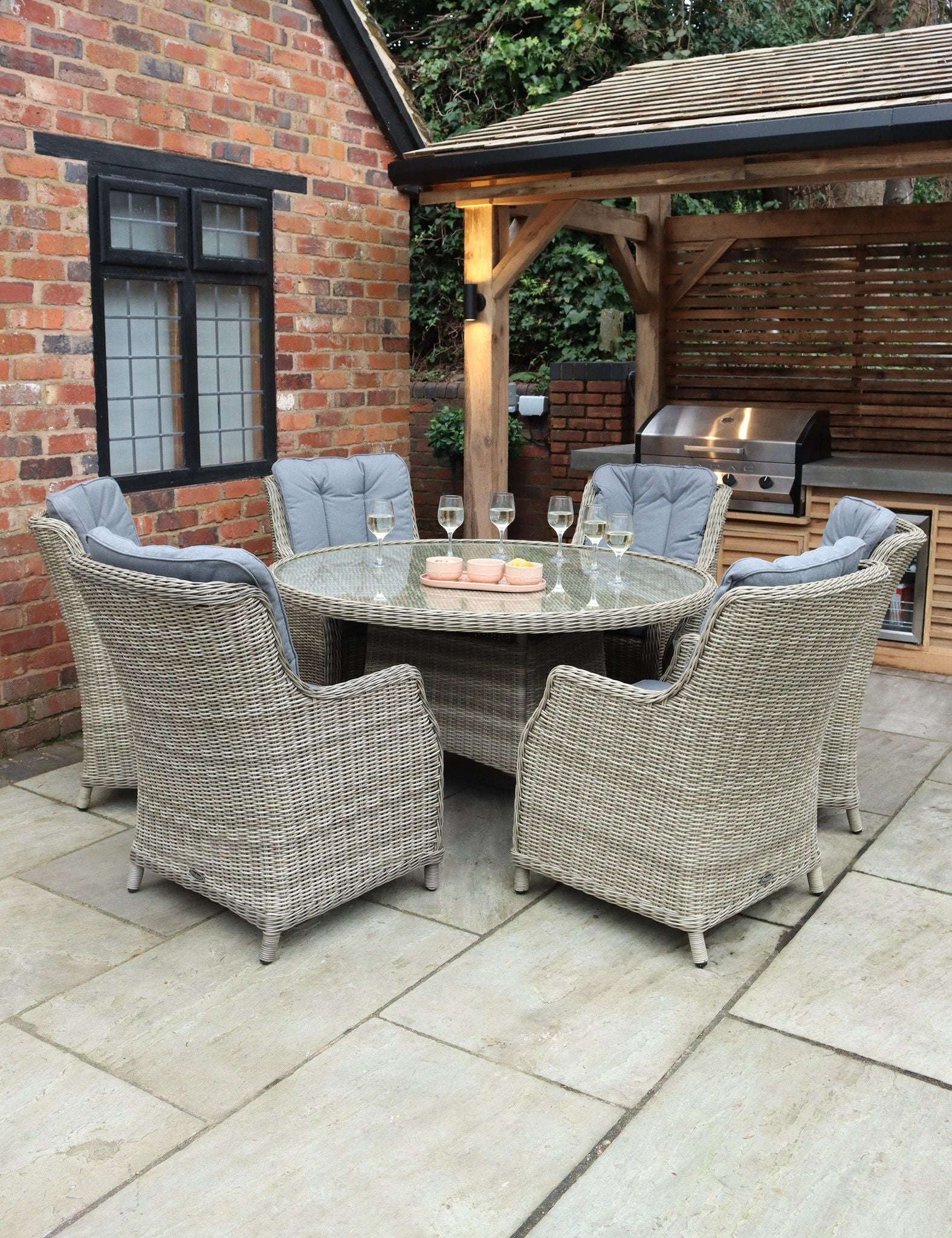 Image of Wentworth 6 Seater Comfort Dining Set