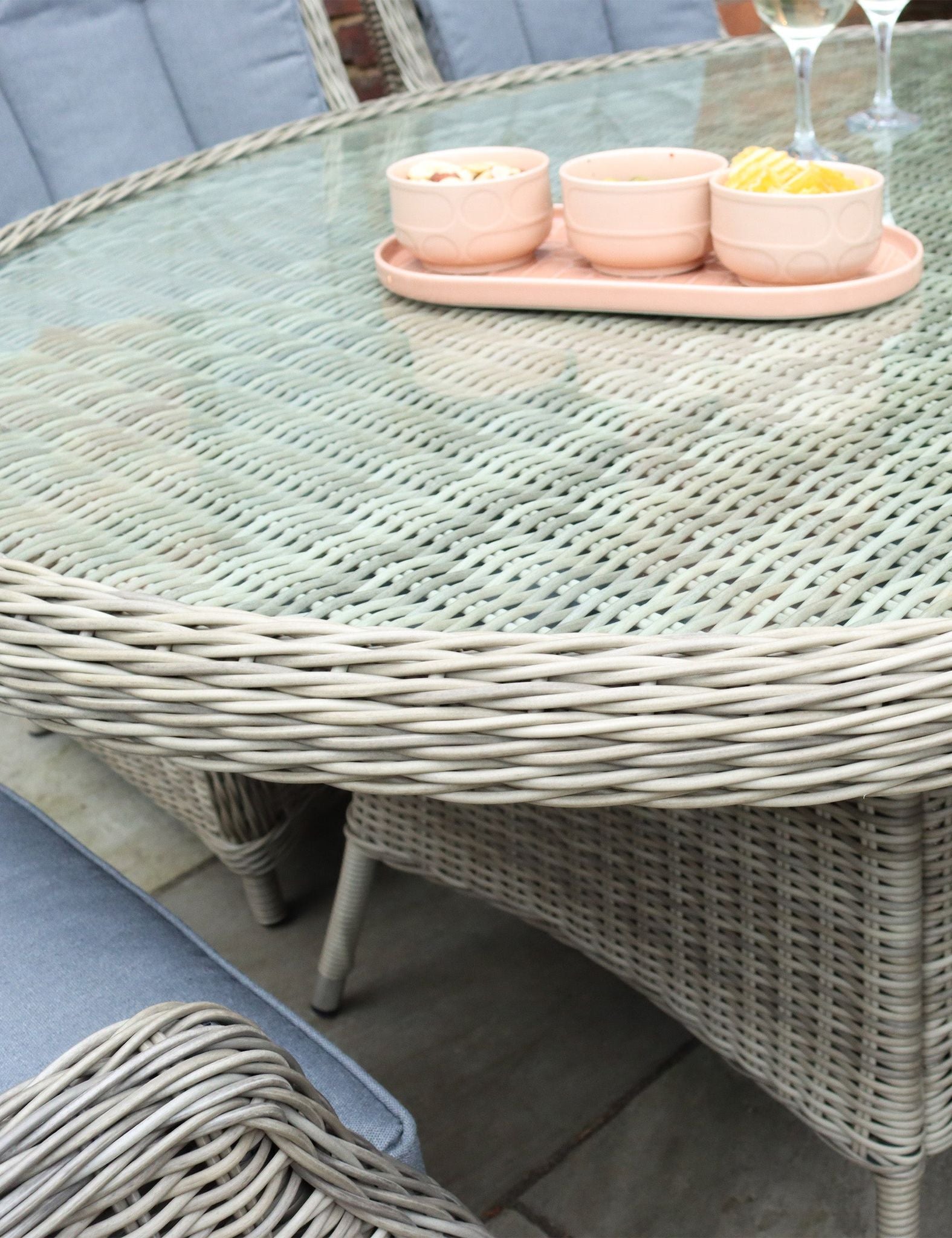 Image of Wentworth 6 Seater Ellipse Comfort Dining Set