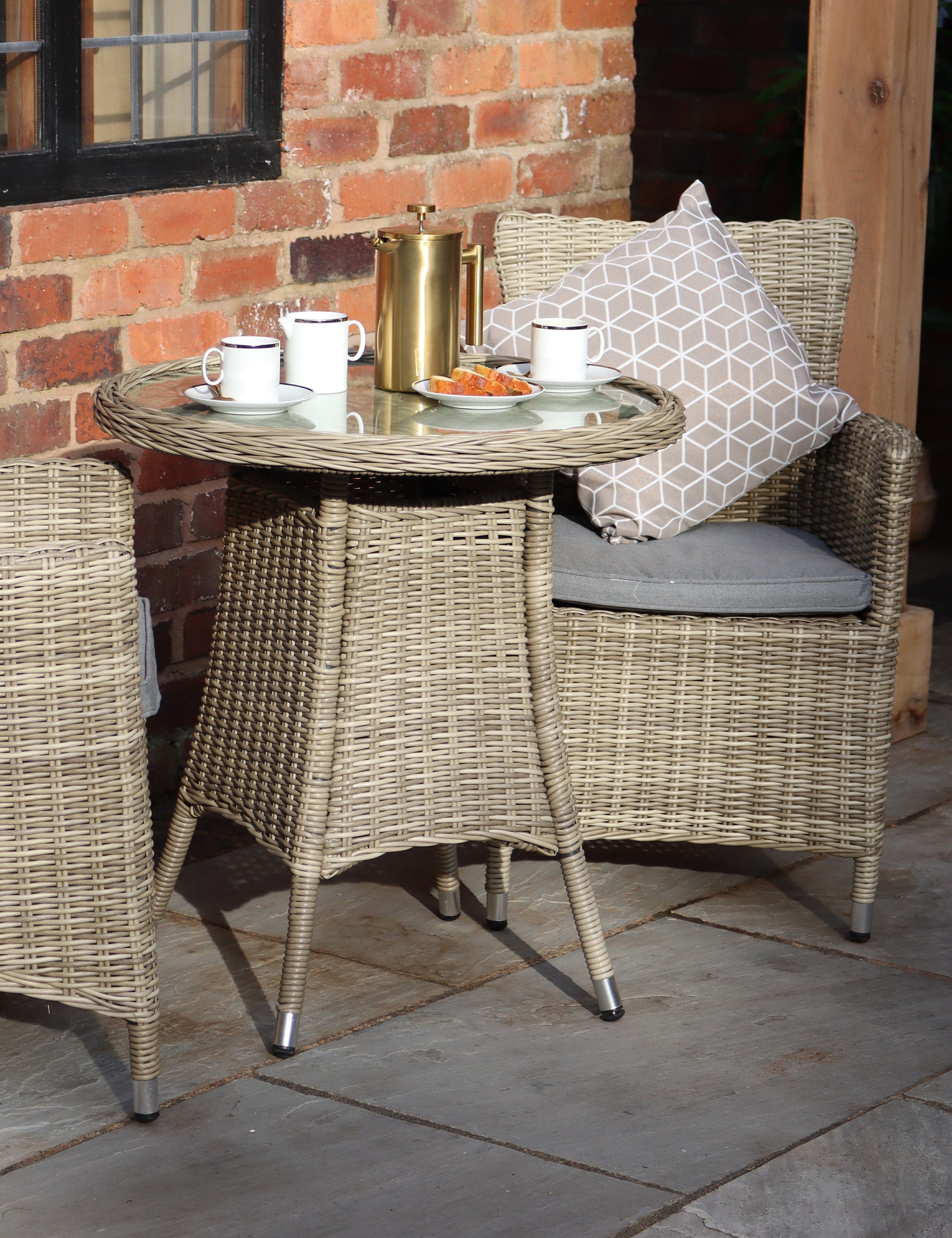 Image of Wentworth 2 Seater Carver Bistro Set