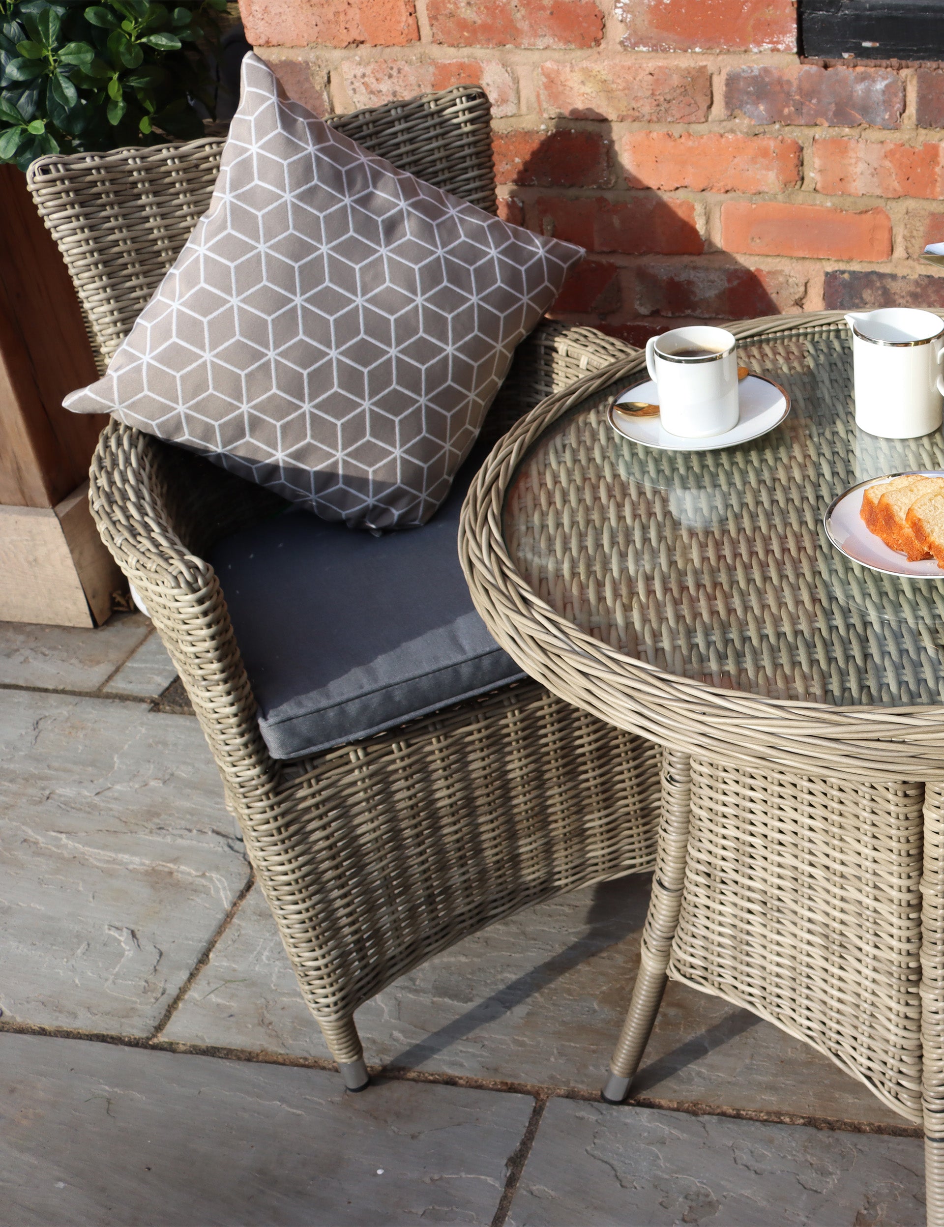 Image of Wentworth 2 Seater Carver Bistro Set