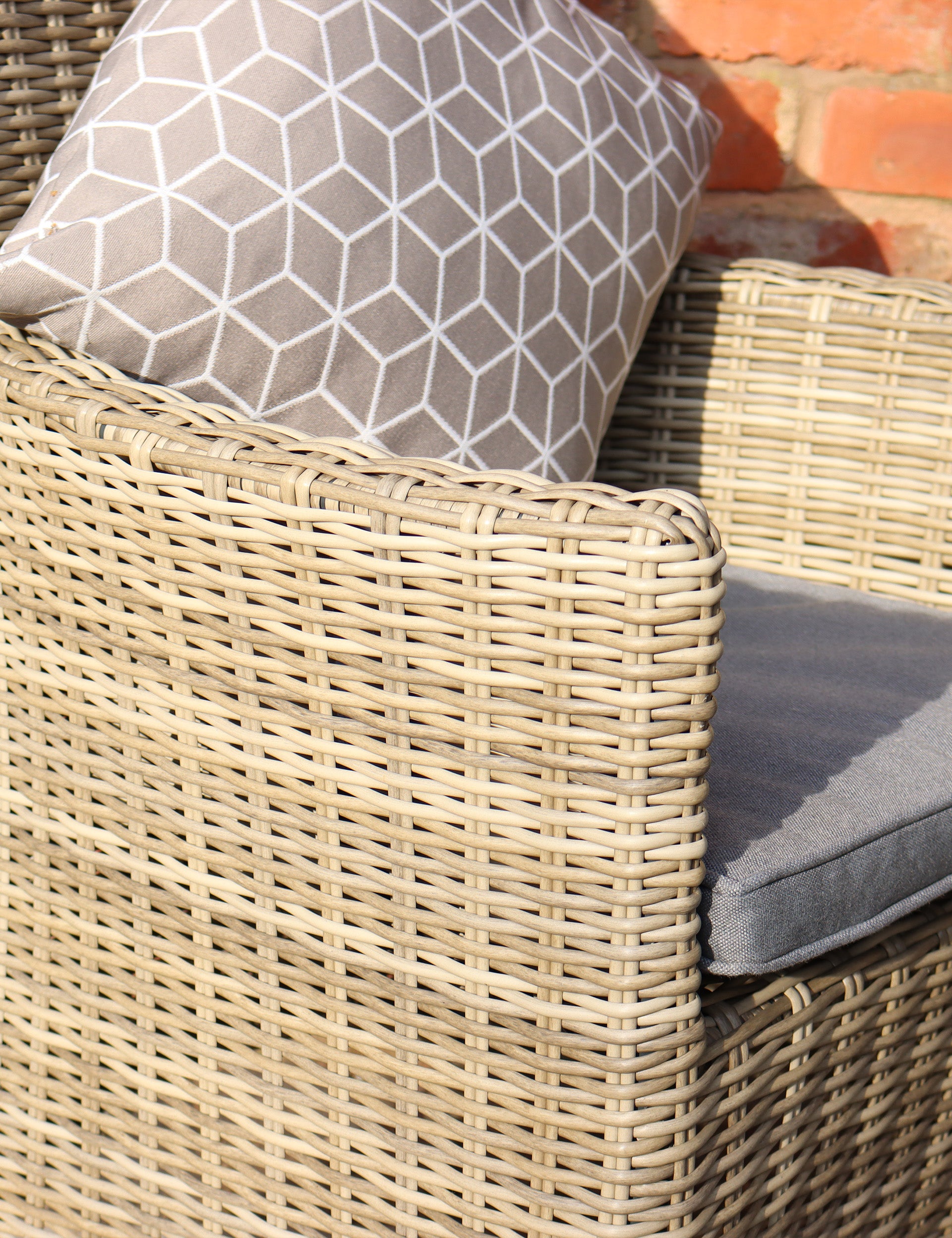 Image of Wentworth 2 Seater Carver Bistro Set