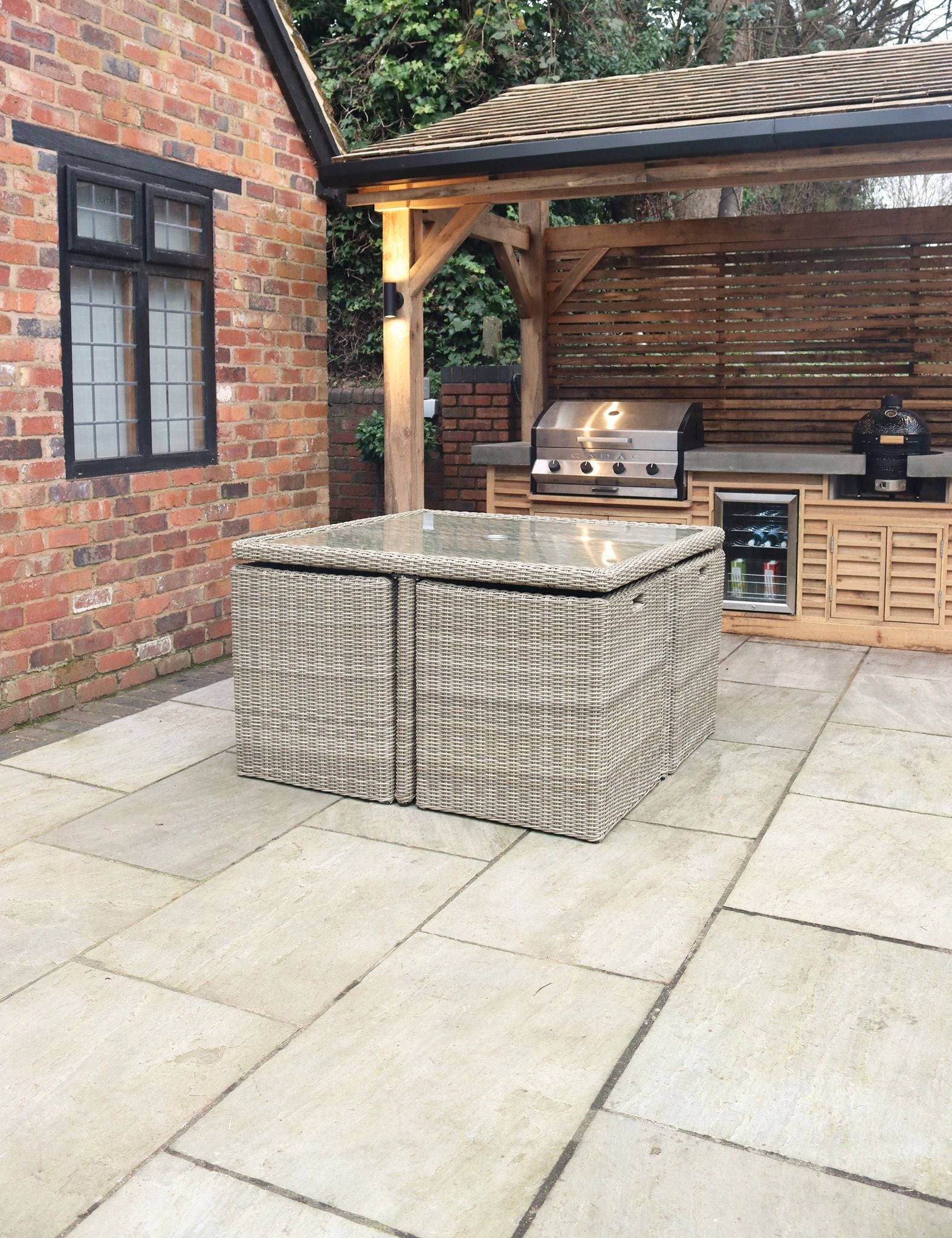 Image of Wentworth 8 Seater Cube Dining Set