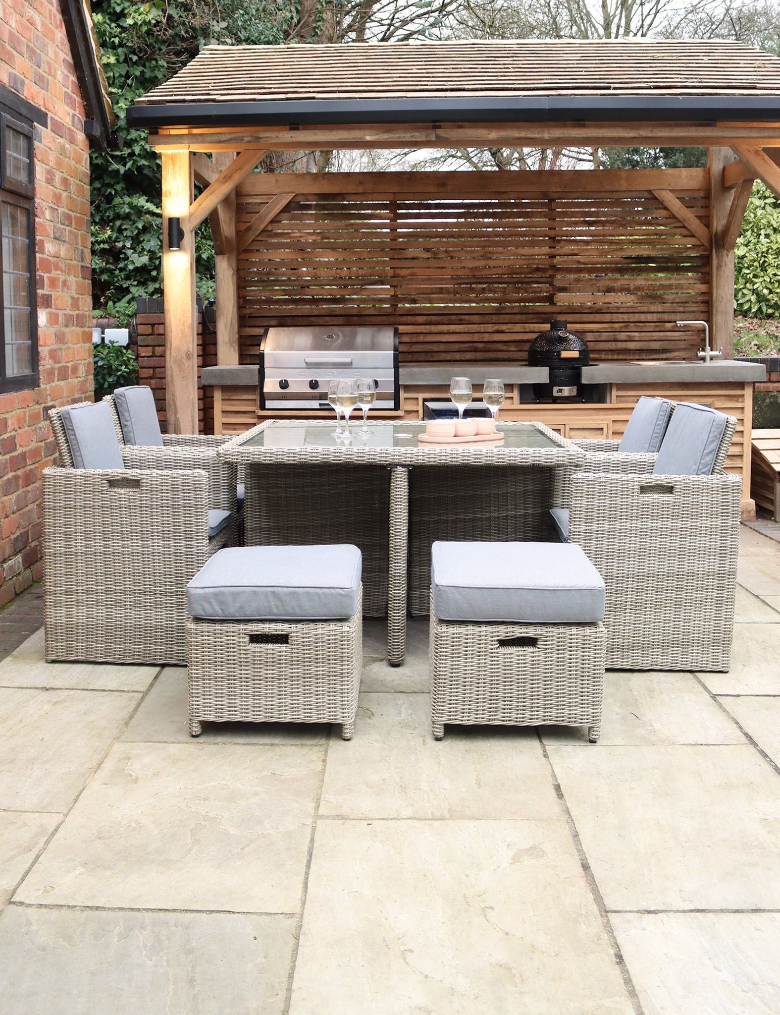 Image of Wentworth 8 Seater Cube Dining Set