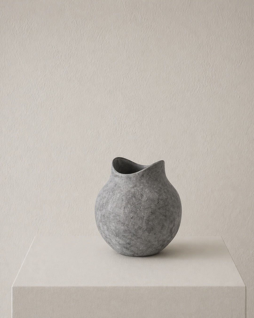 Image of Tuber Ceramic Pot