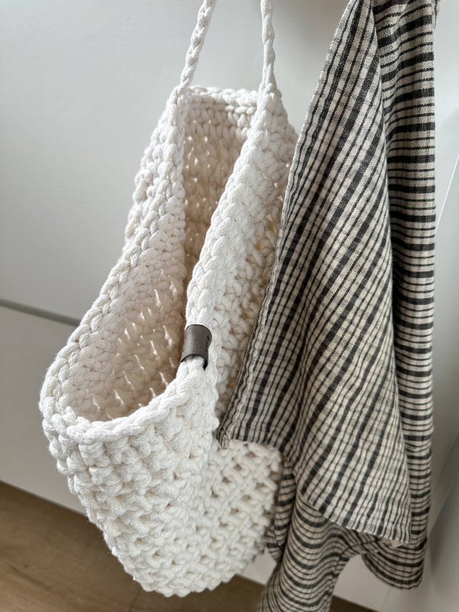 Image of Crochet hanging bag, Large | IVORY