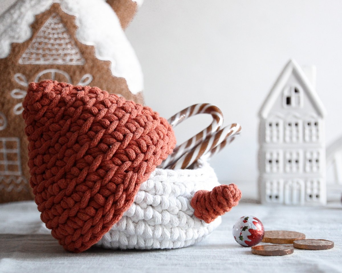 Image of Crochet Snowman Basket | PUMPKIN